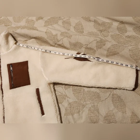 Taylor Swift Life is a Willow Zip up Fleece Sherpa Jacket - Picture 6 of 12